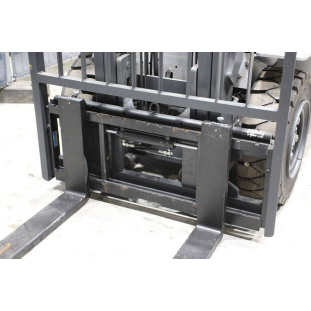 2021 Still RC42-40-44716967