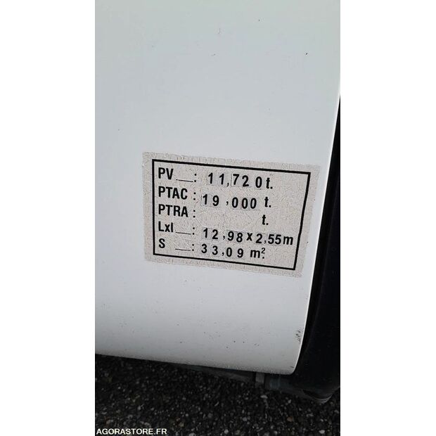 مرسيدس بنز INTOURO-44731262