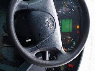 mercedes-benz-intouro-1401343-44731279
