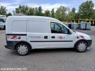 2009-opel-combo-1401357-44731513