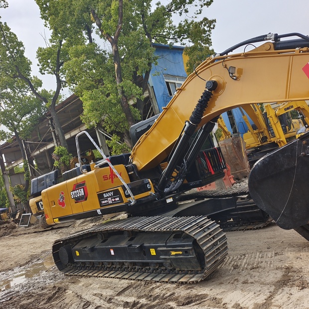 2023 SANY SY235H-44731691