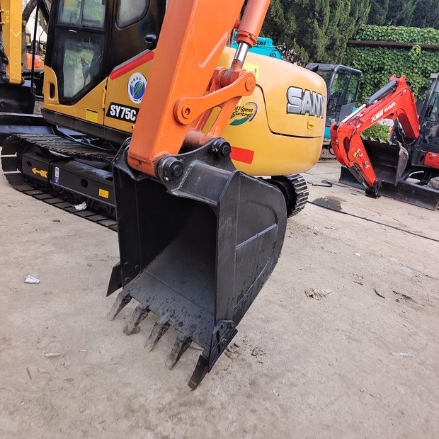 2024 هيتاشى ZAXIS 70-44732084