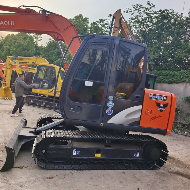 2024 Hitachi ZAXIS 70-44732085