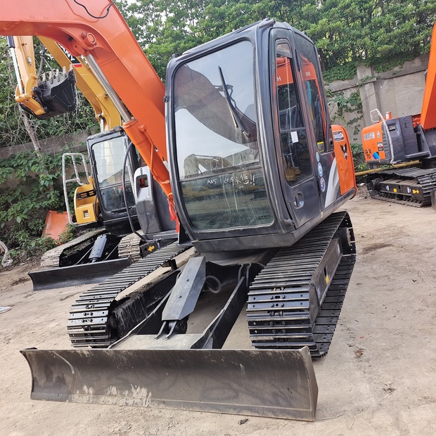 2024 Hitachi ZAXIS 70-44732086