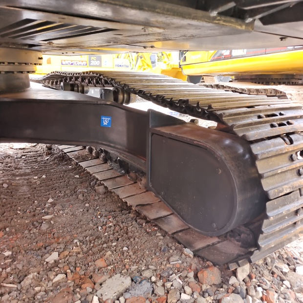 2023 هيتاشى HX225HD-44732243