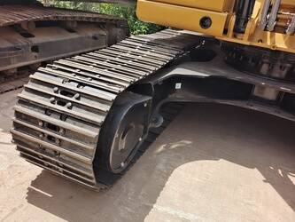 2024-caterpillar-320-1401427-44733295