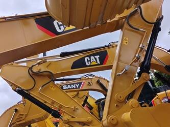 2024-caterpillar-323-1401444-44733387