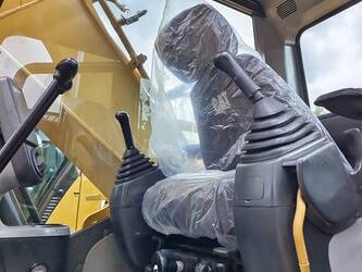 2024-caterpillar-323-1401444-44733393