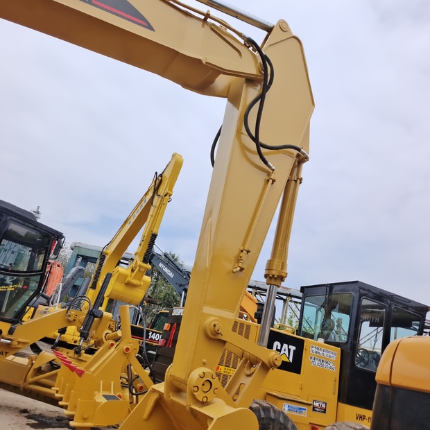 2024 كاتربيلر 330BL-44733462