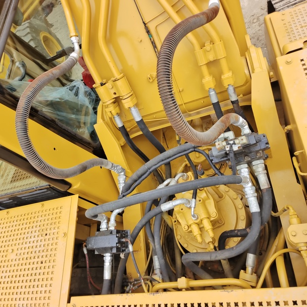 2024 كاتربيلر 330BL-44733465