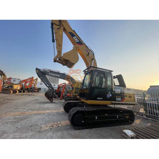 2022 Caterpillar 320D-44733657