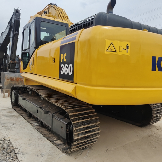 2024 Komatsu PC360-7-44733732