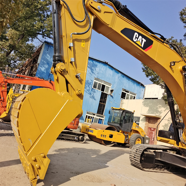 2024 Caterpillar 345D-44733766