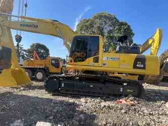 صورة ل حفارات 2022 كوماتسو PC400-8R