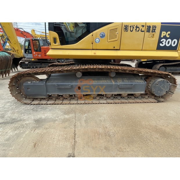 2021 كوماتسو PC270-44733885