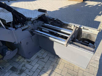 2019-volvo-p6870c-44733930