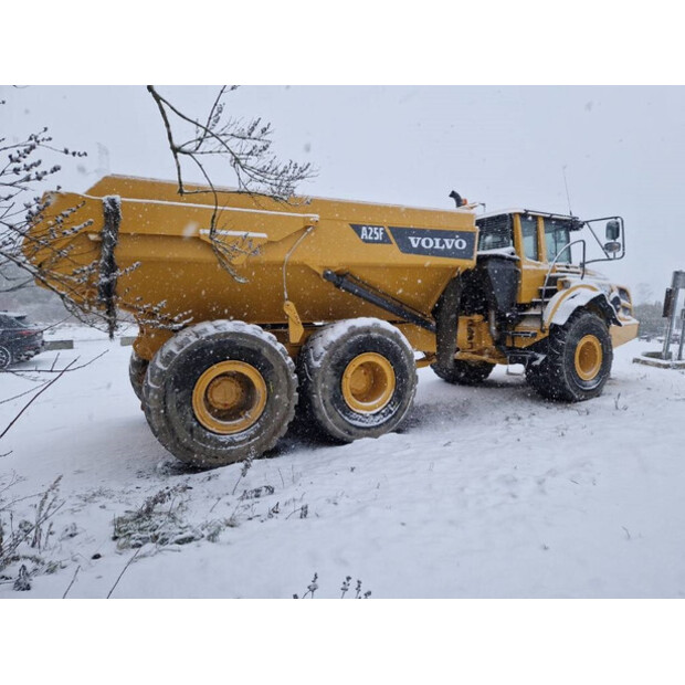 2013 فولفو A25F-44733975