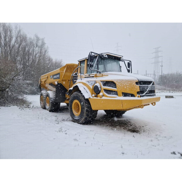 2013 فولفو A25F-44733976