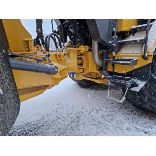 2013 فولفو A25F-44733978