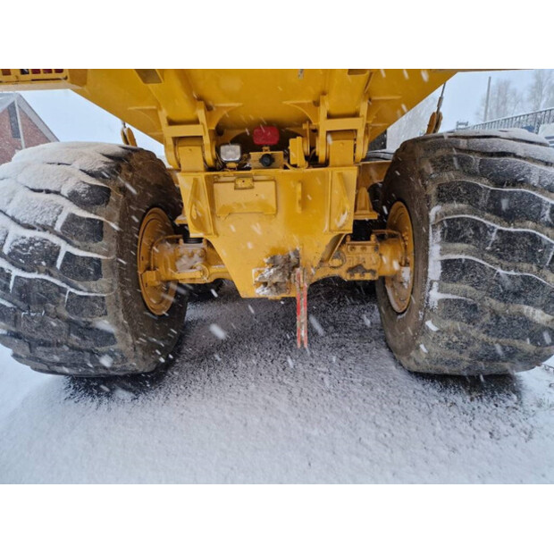 2013 فولفو A25F-44733979