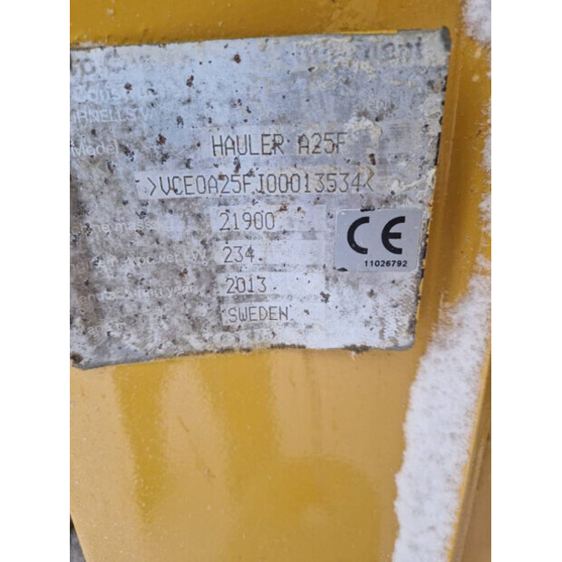 2013 فولفو A25F-44733981