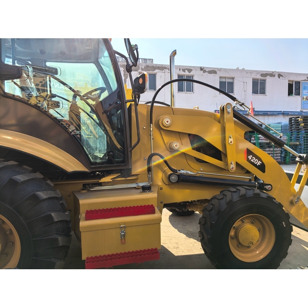 2022 Caterpillar 420F-44734399