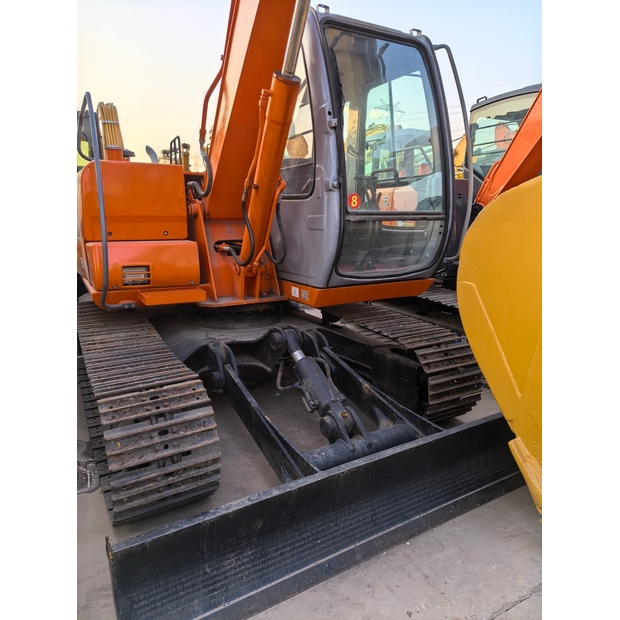 2021 Hitachi EX200-44734433