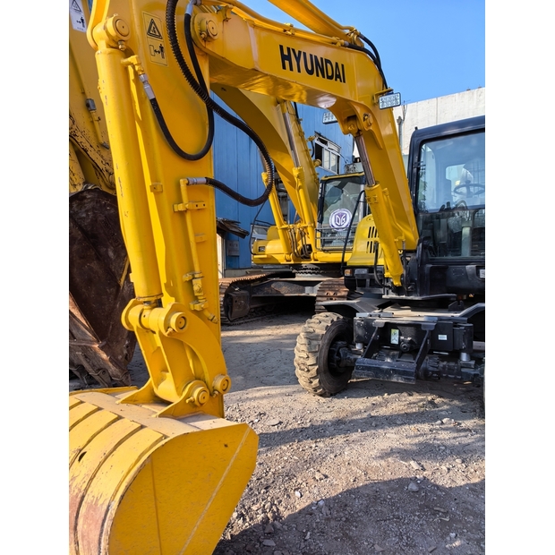 2022 Hyundai R60W-7-44734439