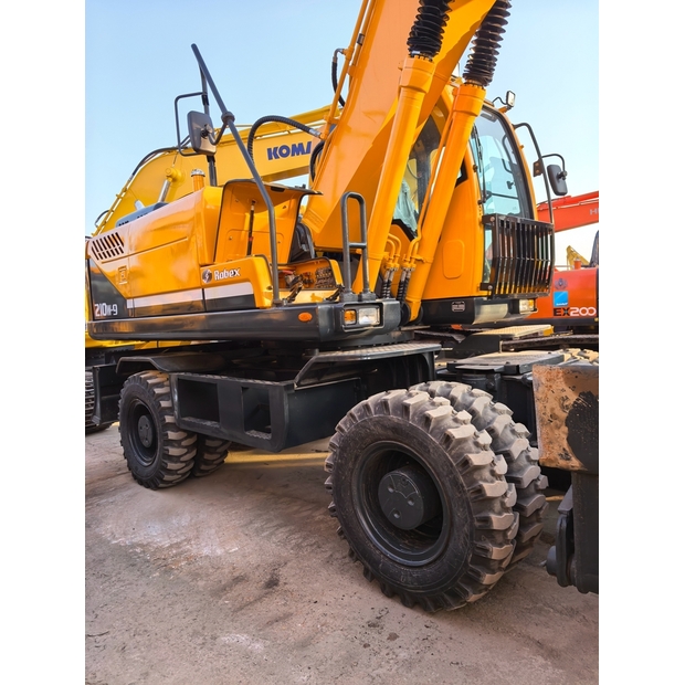 2021 هيونداي R210W-7-44734448