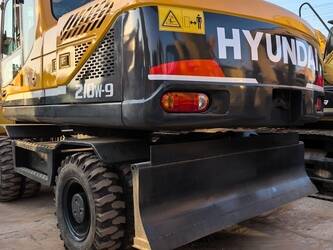 2021-hyundai-r210w-7-1401487-44734457