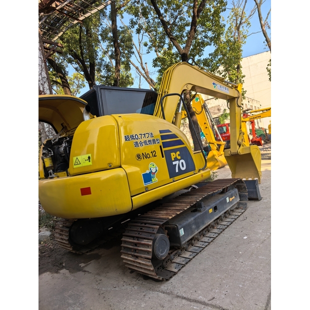 2022 كوماتسو PC70-8-44734463