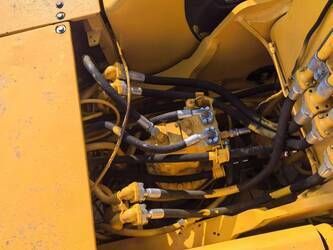 2021-komatsu-pc220-6-1401490-44734477