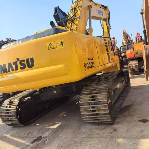 2021 كوماتسو PC220-6-44734482