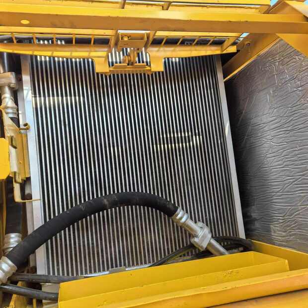 2021 كوماتسو PC220-6-44734483