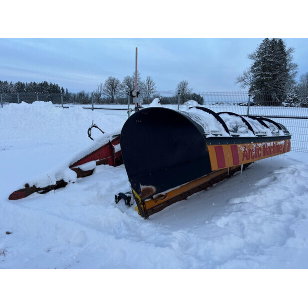 ARCTIC OTHERS-44734548