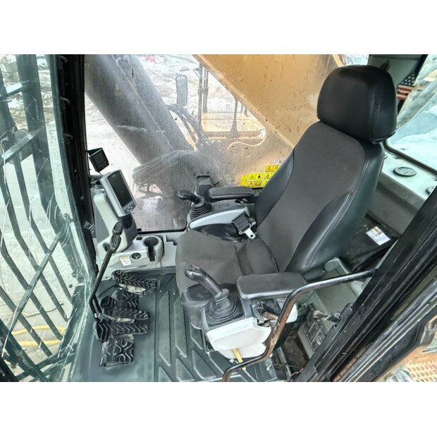 2016 Caterpillar 374FL-44734646