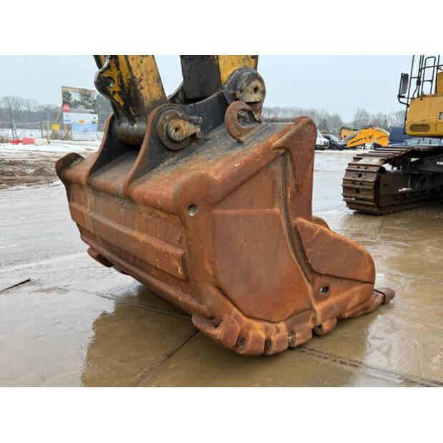2016 Caterpillar 374FL-44734658