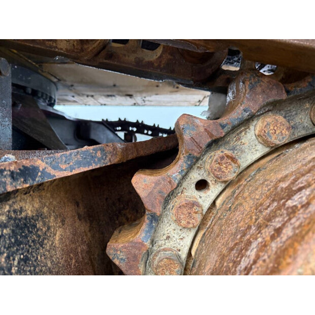 2016 Caterpillar 374FL-44734665