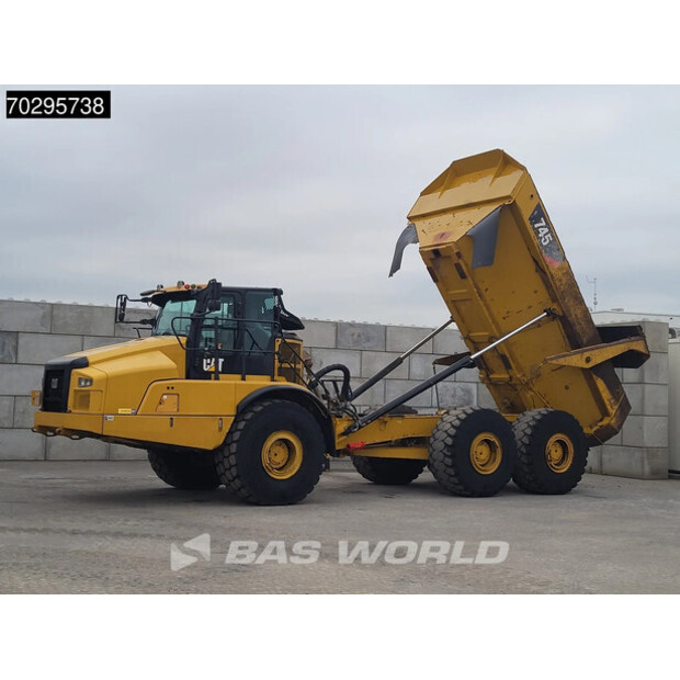 2017 Caterpillar 745-44734681