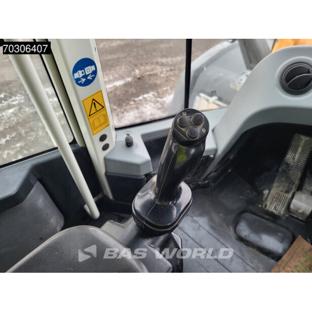 2020 Liebherr L566-44735345