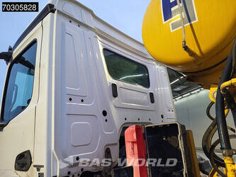 2018-mercedes-benz-arocs-3240-1401515-44735369