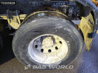 2018-mercedes-benz-arocs-3240-1401515-44735379