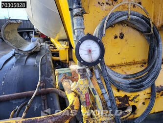 2018-mercedes-benz-arocs-3240-1401515-44735381