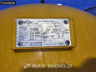 2018-mercedes-benz-arocs-3240-1401515-44735397