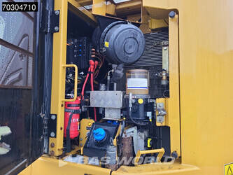 2016-caterpillar-325flcr-1401518-44735510