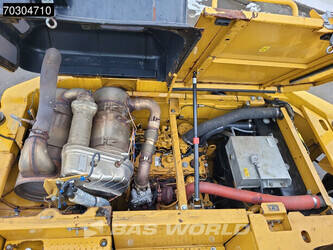 2016-caterpillar-325flcr-1401518-44735514