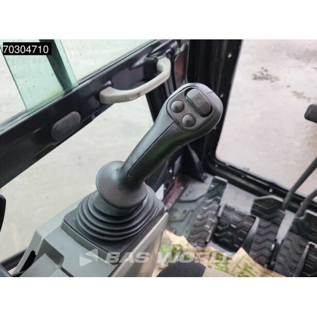 2016 Caterpillar 325FLCR-44735522