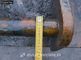 2018-hitachi-zx300-44735680