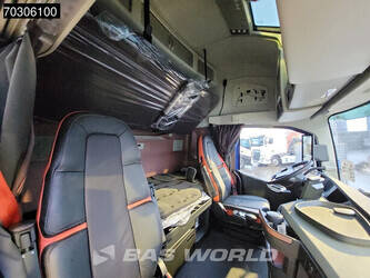 2025-volvo-fh16-780-4x2-new-xl-retarder-full-air-i-parkcool-2xtanks-alcoa-s-44735836