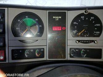 2000-man-19-314-1401681-44750648